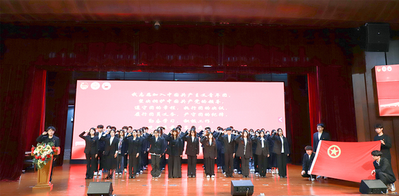 “青春挺膺 逐梦起航”两校举行...